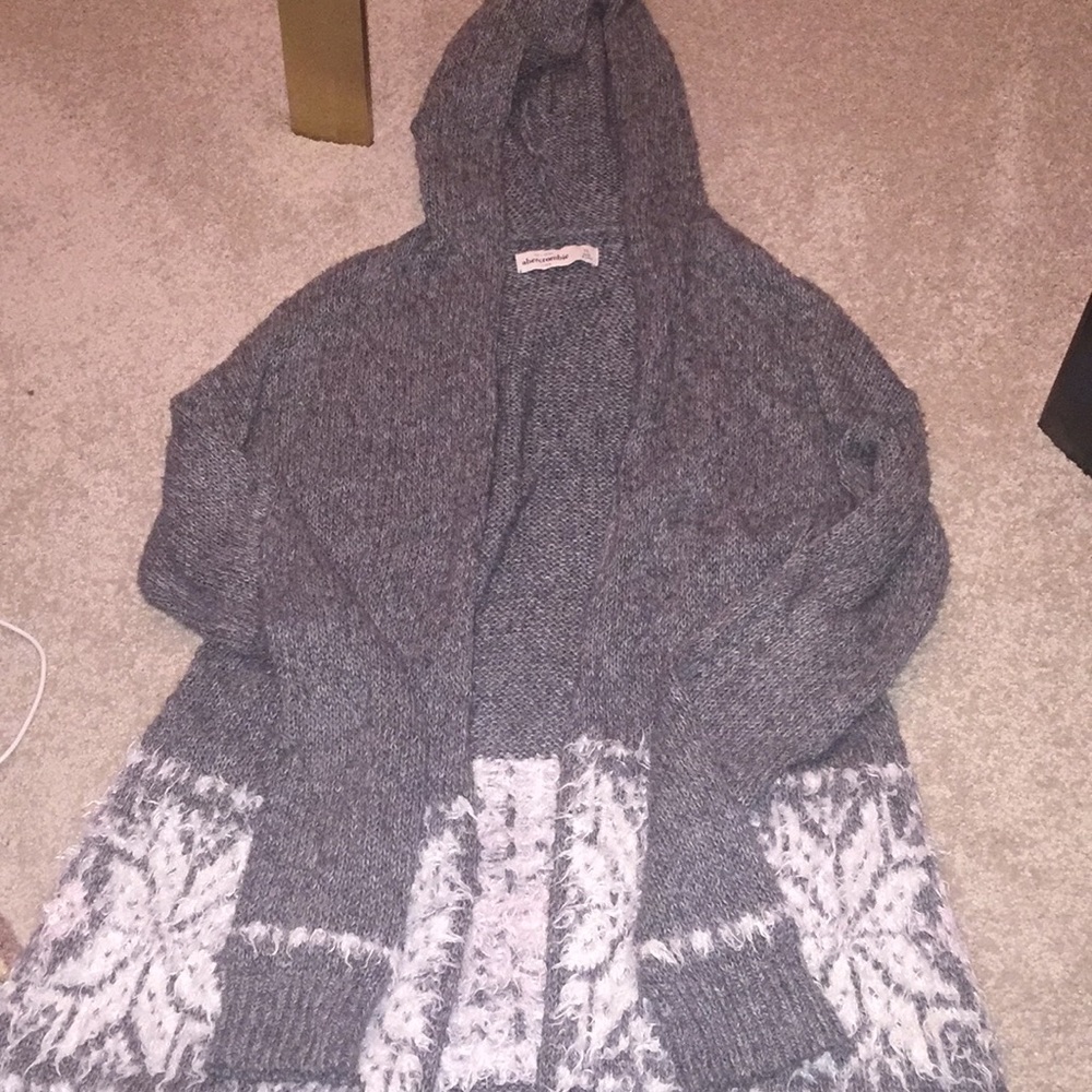 Abercrombie & Fitch sweater